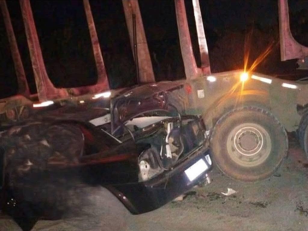 Colisão frontal na rodovia BR-280 resulta em cinco mortes Colisão frontal na rodovia BR-280 resulta em cinco mortes