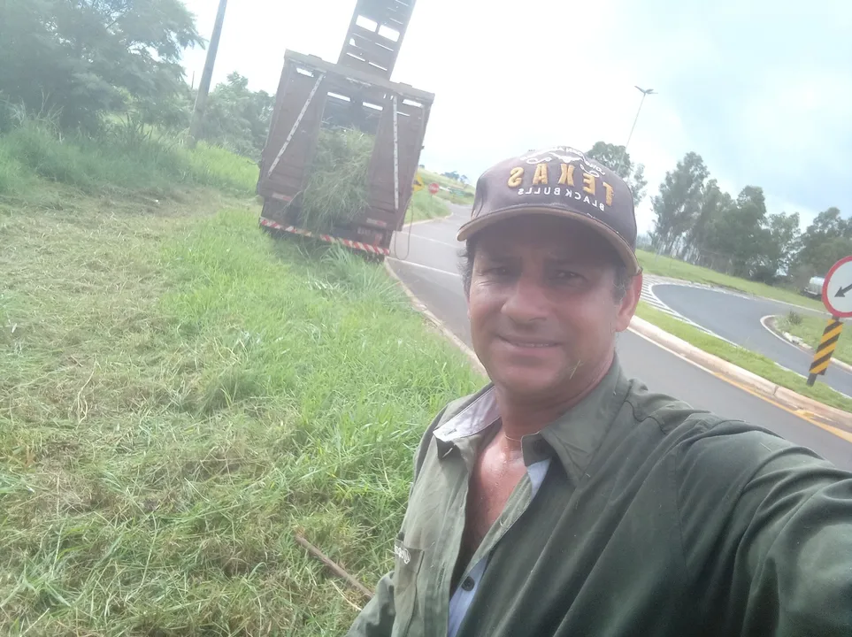 Davi da Silva, de 46 anos, não resiste a colisão de motos na PR-218 Davi da Silva, de 46 anos, não resiste a colisão de motos na PR-218