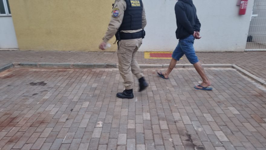 Homem é detido com motocicleta “Cabrita” no Cascavel Velho