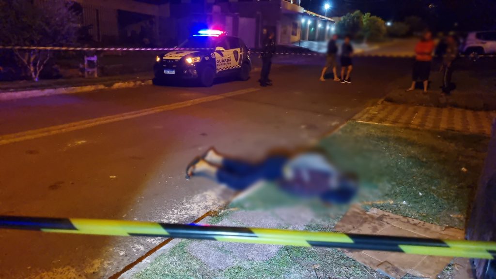 Homem que morreu baleado no Jardim Clarito é identificado como Cristiano Ardigó Homem que morreu baleado no Jardim Clarito é identificado como Cristiano Ardigó