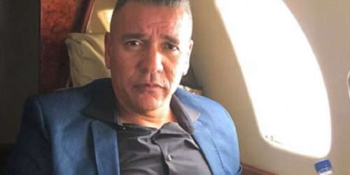 Integrante do PCC preso na Bolívia é levado para presídio em Brasília Imagem referente a Integrante do PCC preso na Bolívia é levado para presídio em Brasília