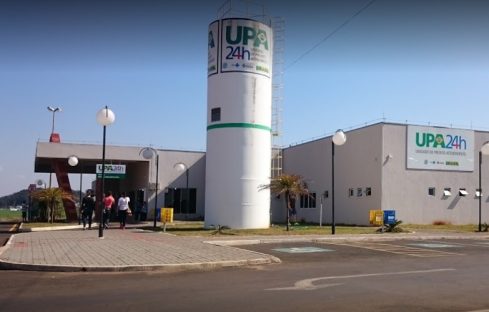 Agredida com golpe de facão, mulher não denuncia agressora e diz que ela mesma vai “resolver” Agredida com golpe de facão, mulher não denuncia agressora e diz que ela mesma vai “resolver”