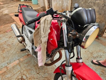 Duas pessoas sofrem lesões graves após colisão entre motos em Toledo Duas pessoas sofrem lesões graves após colisão entre motos em Toledo