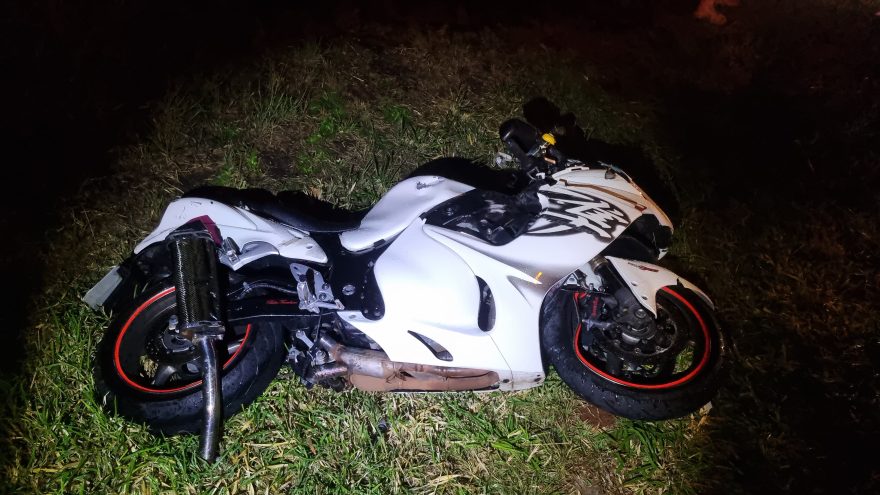 Cadê o piloto? Moto de alta cilindrada é abandonada após acidente na BR-277