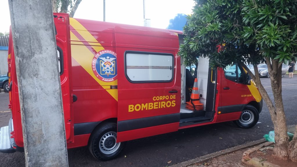 Idosa é socorrida após sofrer queda em residência no Maria Luiza Idosa é socorrida após sofrer queda em residência no Maria Luiza