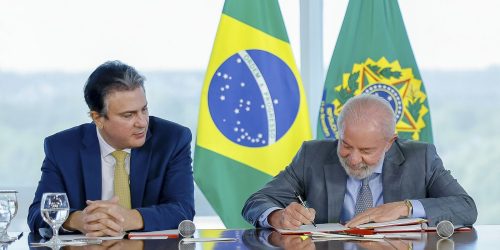 Decreto define medicina, direito e odonto como cursos presenciais Imagem referente a Decreto define medicina, direito e odonto como cursos presenciais