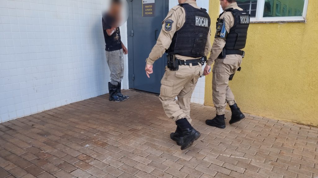 Polícia localiza homem que era procurado pelo crime de furto do estado de Minas Gerais