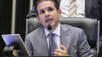 Motta defende participação de bancos no debate da isenção do IR