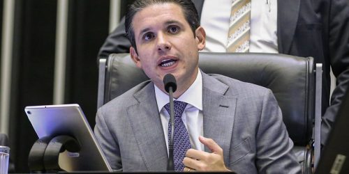 Motta defende participação de bancos no debate da isenção do IR Imagem referente a Motta defende participação de bancos no debate da isenção do IR