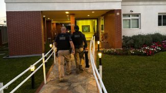 Gaeco faz operação em Curitiba contra líder de facção que violava prisão domiciliar