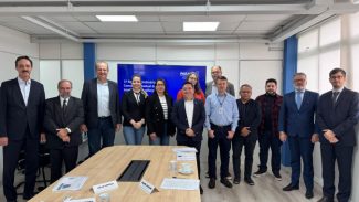 Paraná instala Conselho de IA e avança na regulamentação da tecnologia no setor público