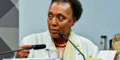 Imagem referente a Cármen Lúcia denuncia racismo sofrido por ministra do TSE