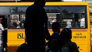 Ataque suicida contra ônibus escolar deixa cinco mortos no Paquistão