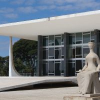 Imagem referente a STF mantém regra que impede registro de candidato que não presta conta