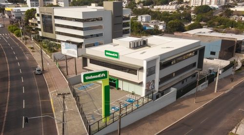 Rede de cuidados da Unimed Cascavel aposta em empatia e humanização no tratamento de doenças graves