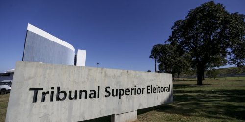AGU pede que Polícia Federal investigue racismo contra ministra do TSE Imagem referente a AGU pede que Polícia Federal investigue racismo contra ministra do TSE