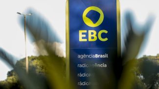 Aniversário da Agência Brasil é lembrado no plenário da Câmara