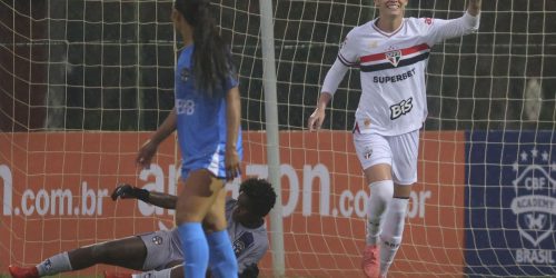 São Paulo goleia para assumir 3ª colocação do Brasileiro Feminino Imagem referente a São Paulo goleia para assumir 3ª colocação do Brasileiro Feminino