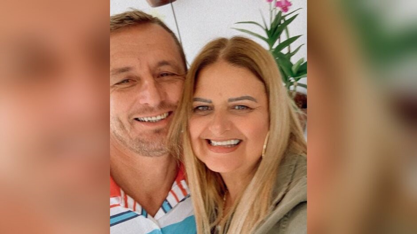 Perda irreparável: amigos e familiares se despedem de casal morto em acidente
