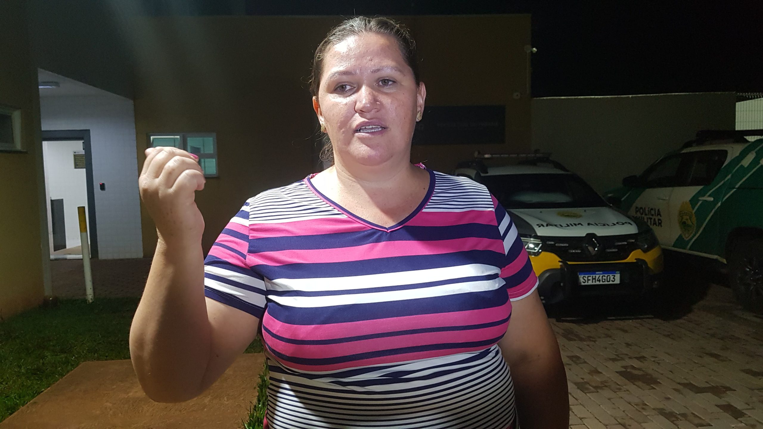 Moradora diz que ladrão de TV já é "conhecido" no bairro após cinco furtos em um mês Moradora diz que ladrão de TV já é "conhecido" no bairro após cinco furtos em um mês