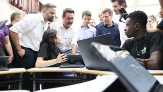 Paraná carimba parte do orçamento para investir em soluções com Inteligência Artificial