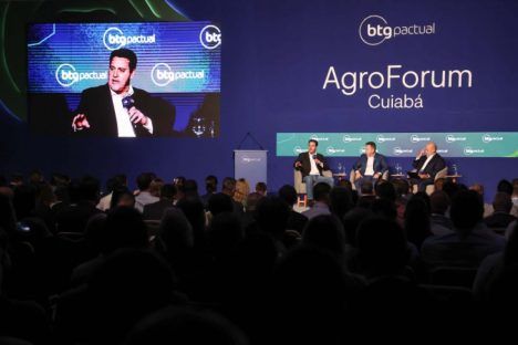 Paraná é modelo de agronegócio moderno para o Brasil, diz Ratinho Junior em fórum do BTG Imagem referente a Paraná é modelo de agronegócio moderno para o Brasil, diz Ratinho Junior em fórum do BTG