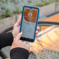 Imagem referente a Com média de 100 mil acessos diários, aplicativo da Copel lidera preferência dos clientes