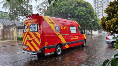 Idosa de 80 anos sofre contusão no crânio em acidente doméstico no Centro de Cascavel