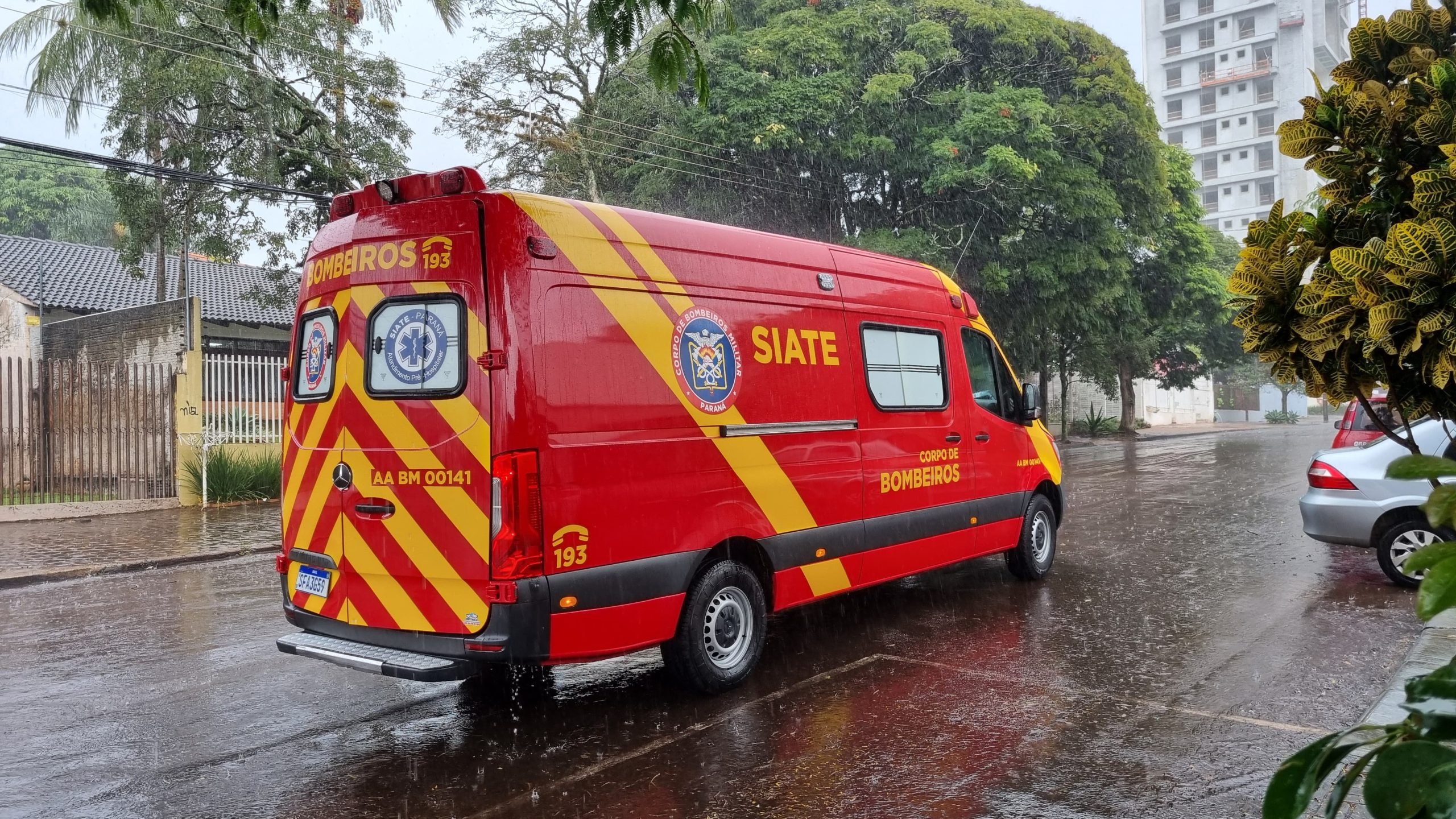 Idosa de 80 anos sofre contusão no crânio em acidente doméstico no Centro de Cascavel Idosa de 80 anos sofre contusão no crânio em acidente doméstico no Centro de Cascavel
