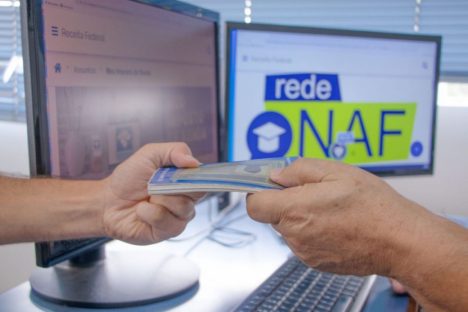 Últimos dias: universidades estaduais ajudam população com a declaração do IR Imagem referente a Últimos dias: universidades estaduais ajudam população com a declaração do IR