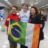Imagem referente a Inglês afiado e experiência de vida: 75 alunos do Ganhando o Mundo voltam da Irlanda