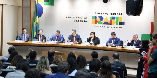 Governo padroniza alíquotas do IOF para arrecadar R$ 20,5 bilhões Imagem referente a Governo padroniza alíquotas do IOF para arrecadar R$ 20,5 bilhões