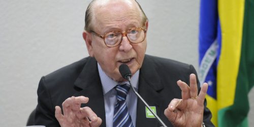 Imagem referente a Morre no Rio, aos 97 anos, o escritor e gramático Evanildo Bechara