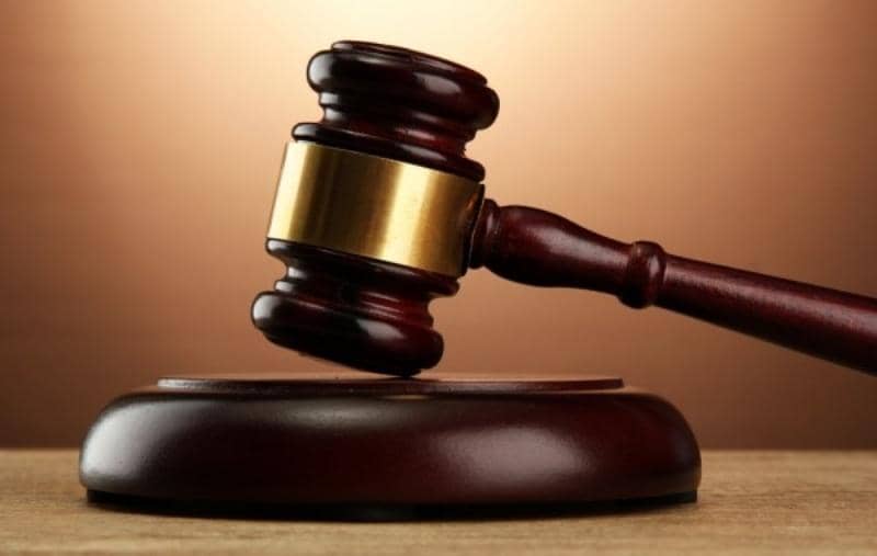 Condenado a 19 anos de prisão homem que tentou matar pai e filho no Sudoeste Condenado a 19 anos de prisão homem que tentou matar pai e filho no Sudoeste