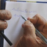 Imagem referente a Analfabetismo de pessoas com deficiência é quatro vezes maior no país