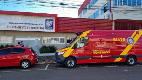 Em crise de ansiedade, mulher busca ajuda no Quartel dos Bombeiros Em crise de ansiedade, mulher busca ajuda no Quartel dos Bombeiros