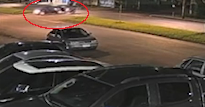 Câmera flagra colisão que deixou entregador ferido no Bairro Alto Alegre