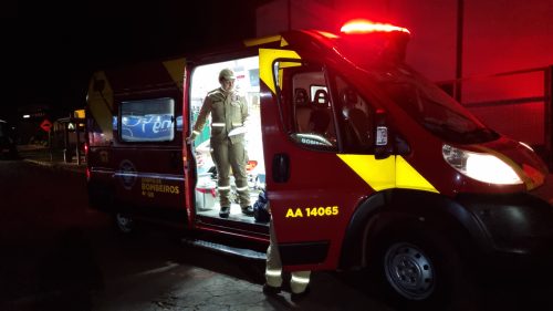 Mulher fica ferida ao cair de escada de ônibus na Vila Tolentino