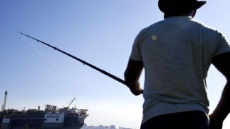 Especialistas alertam para risco de novas frentes de petróleo no país
