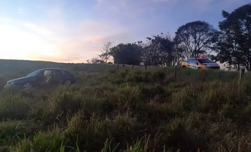 Capotamento deixa seis feridos na PR-485, em Xambrê
