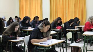 Educação reforça importância do Enem aos alunos; Paraná tem app exclusivo para preparação