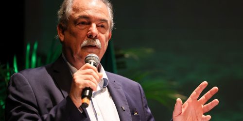 Presidente do BNDES propõe taxar bets para aumentar arrecadação Imagem referente a Presidente do BNDES propõe taxar bets para aumentar arrecadação