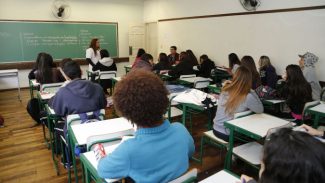 Governo apresenta projeto de lei para reajustar salário dos professores em até 11,31%