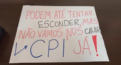 Protesto na Câmara: mães de vítimas do ‘Professor Monstro’ exigem CPI Imagem referente a Protesto na Câmara: mães de vítimas do ‘Professor Monstro’ exigem CPI
