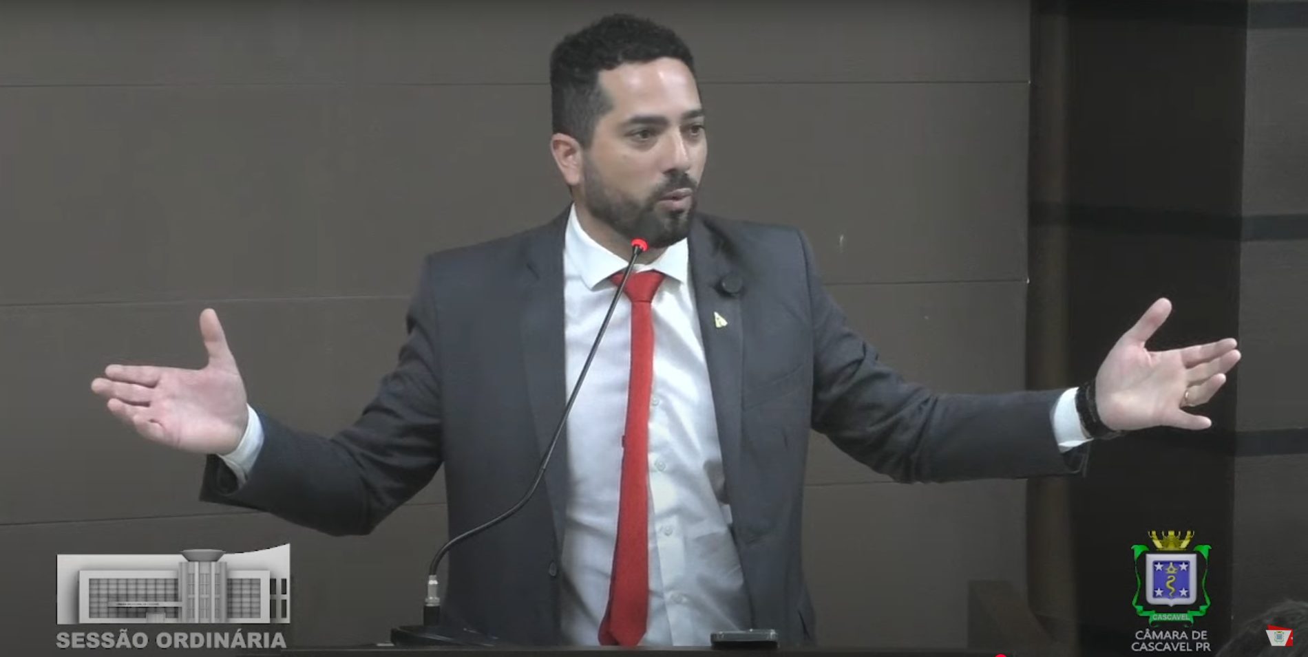 Presidente da Câmara de Cascavel vence ação por danos morais após ser chamado de "comunista"