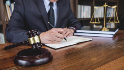 Justiça condena dois homens por homicídio qualificado ocorrido em 2024 em contexto de “guerra de facções” Justiça condena dois homens por homicídio qualificado ocorrido em 2024 em contexto de “guerra de facções”