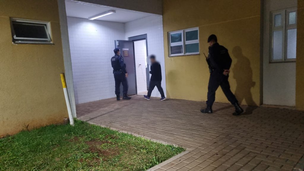 Mulher que era procurada pelo crime de homicídio é presa pela Guarda Municipal