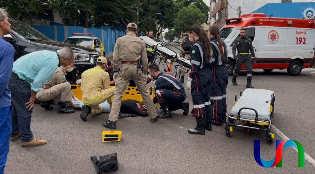 Idosa é atropelada por caminhonete em faixa de pedestres no centro de Umuarama