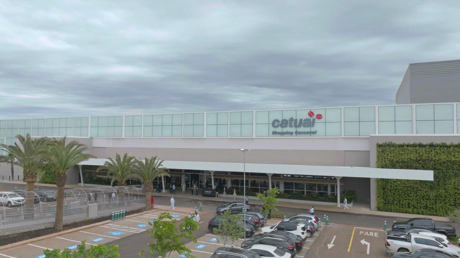 Cascavel amplia cobertura vacinal contra gripe com ação extra no Shopping Catuaí