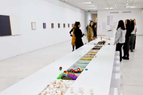 Arte para Maiores promove encontro na mostra “Veemente”, de Gabriel de la Mora Imagem referente a Arte para Maiores promove encontro na mostra “Veemente”, de Gabriel de la Mora